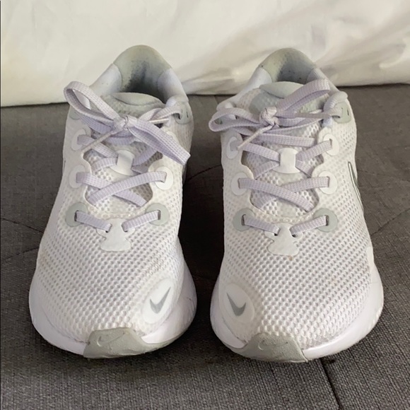 NWOT NIKE RENEW - Picture 4 of 5